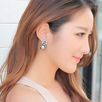 Women Earrings